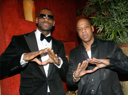 An artistic representation of the illuminati sign highlighting the connection to focus and strategic thinking